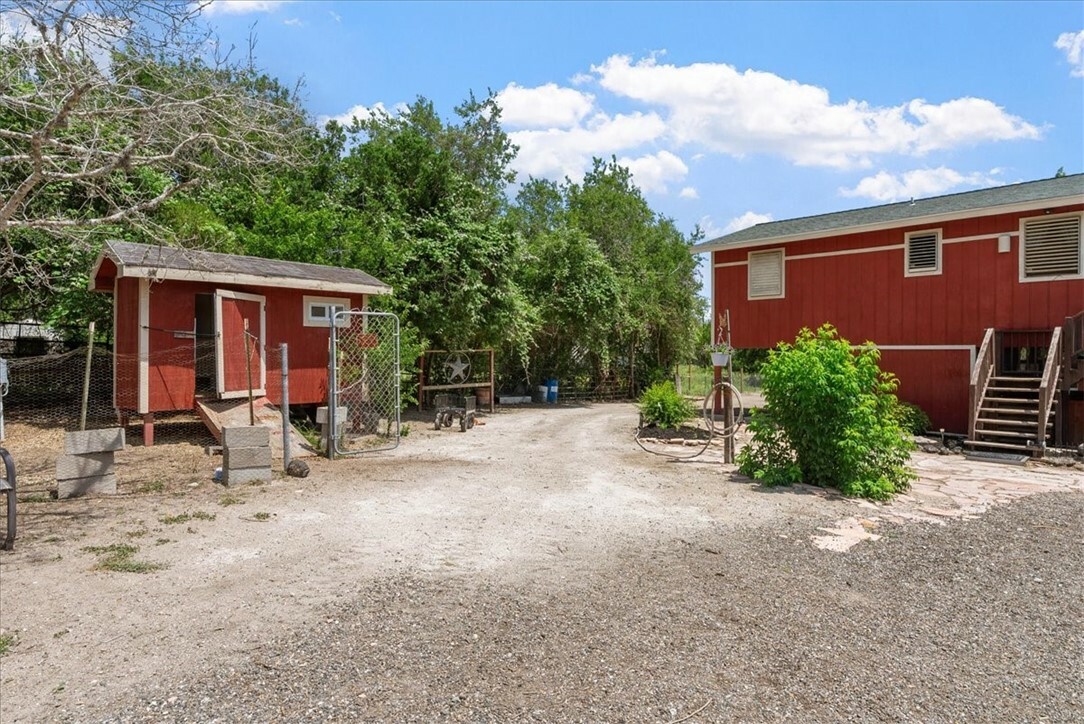 Property Photo: 6154 County Road 97A TX 78383