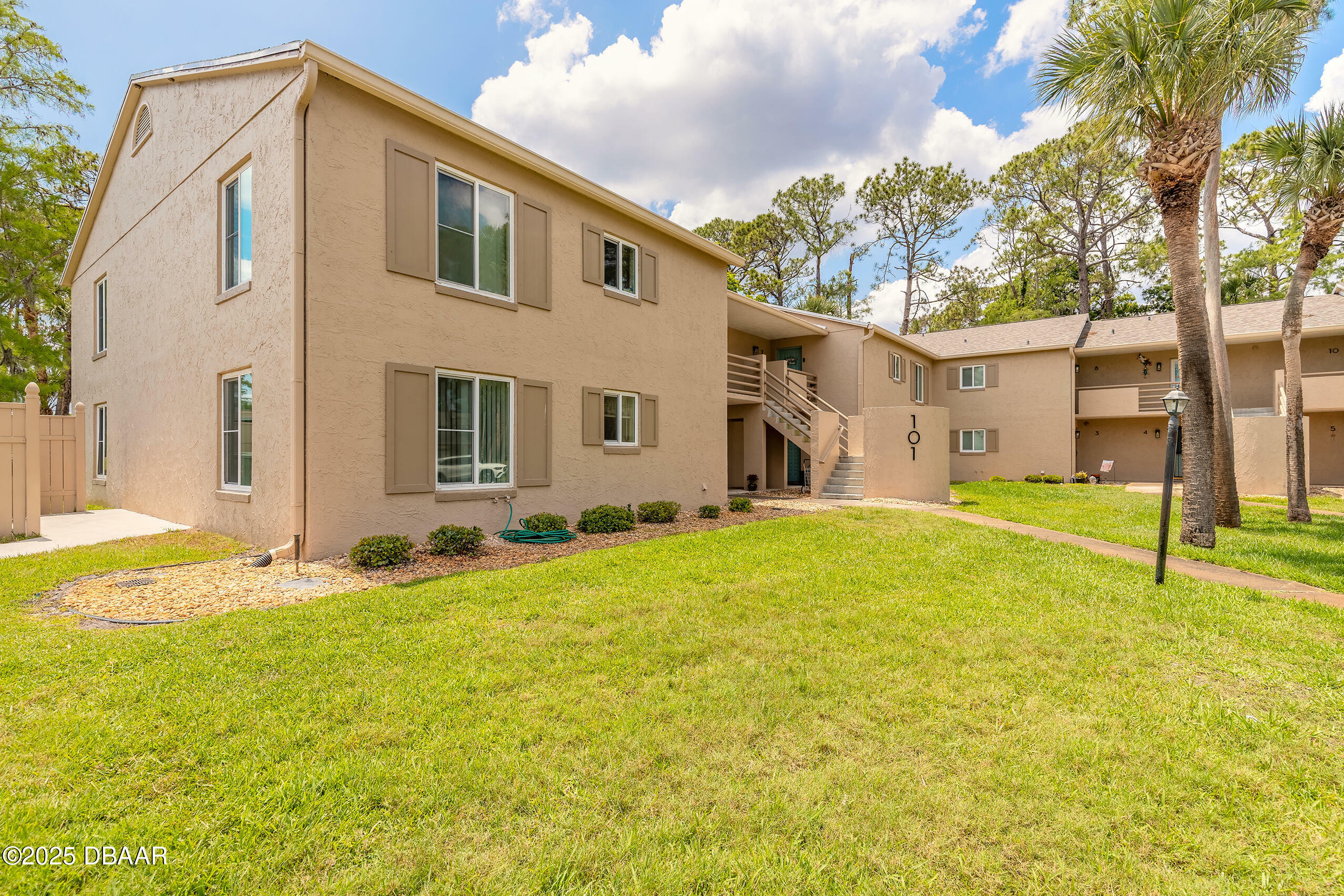 Property Photo:  101 Bob White Court  FL 32119 