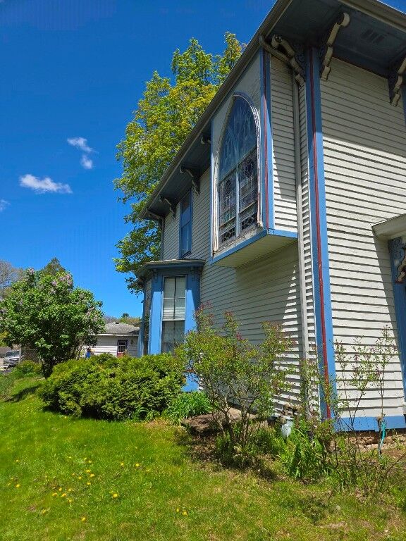 Property Photo: 162 E 2nd Street PA 16441