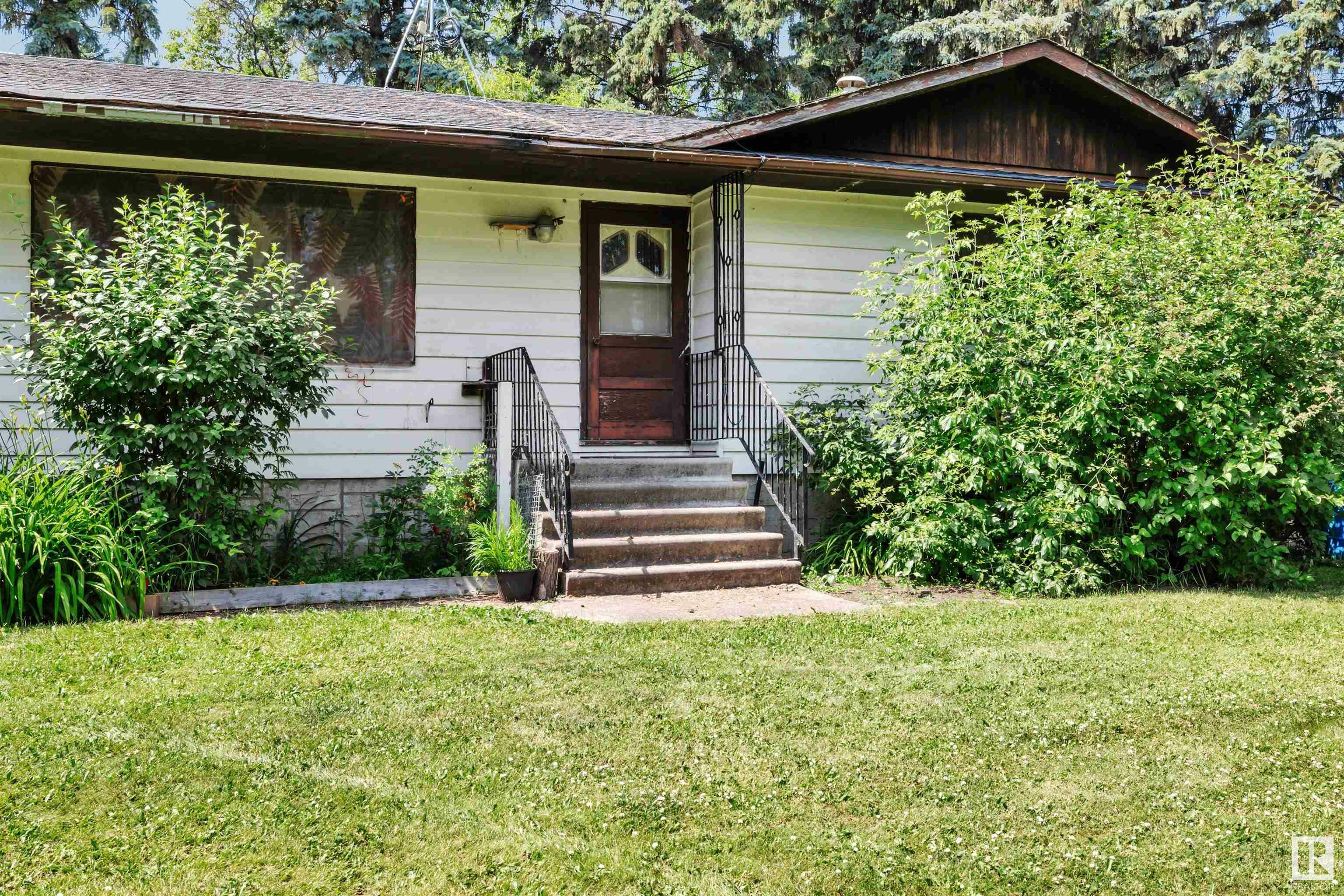 Property Photo: 57020 Sh 803 AB T0A 0K1