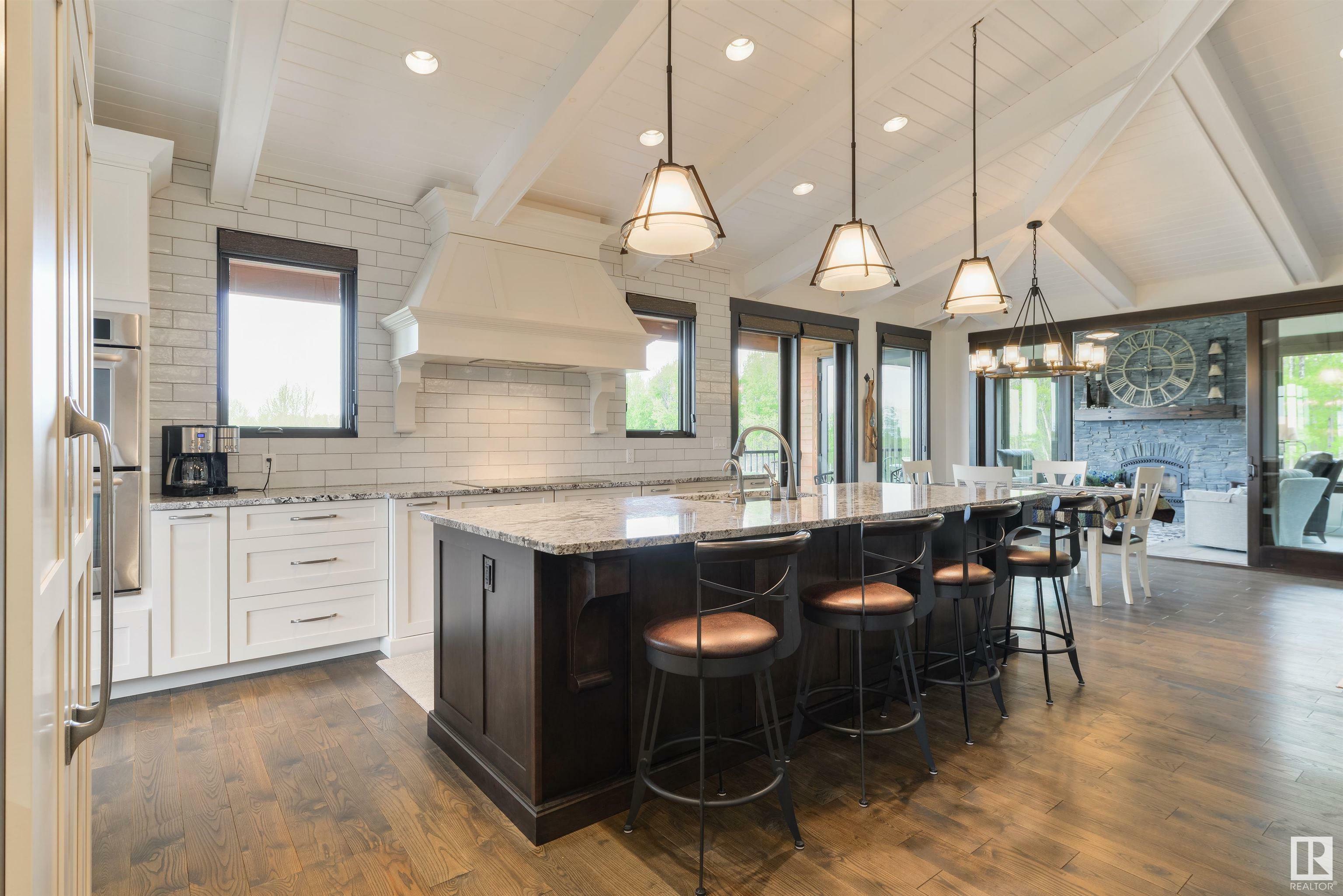 Property Photo: 51212 Rge Road 20 AB T7Y 2G3