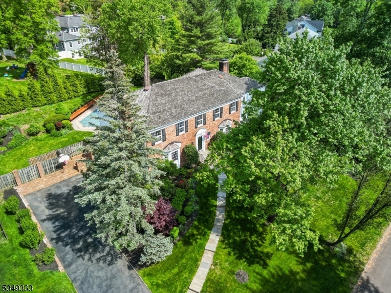 40 Thornley Dr  Chatham Twp. NJ 07928 photo