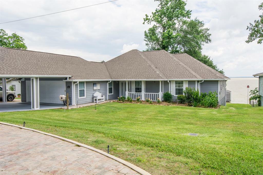 Property Photo: 341 Sam Houston Loop TX 77364