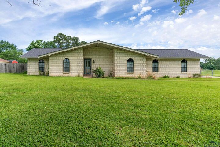 490 Southfield Ln  Marshall TX 75672 photo