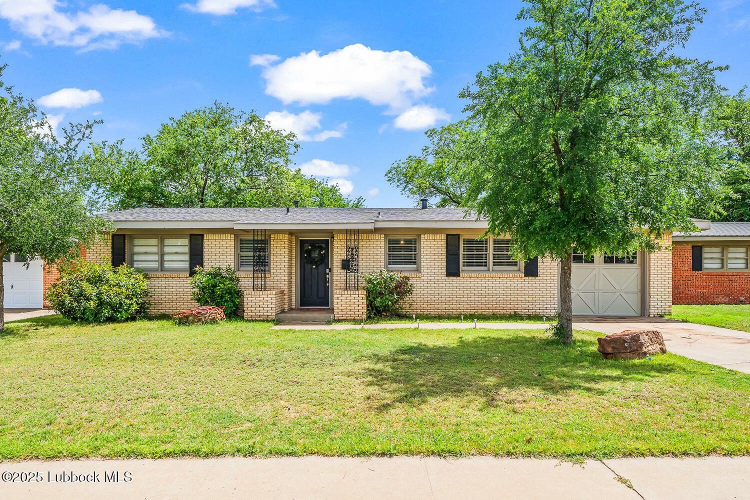 Property Photo: 4913 47th Street TX 79414