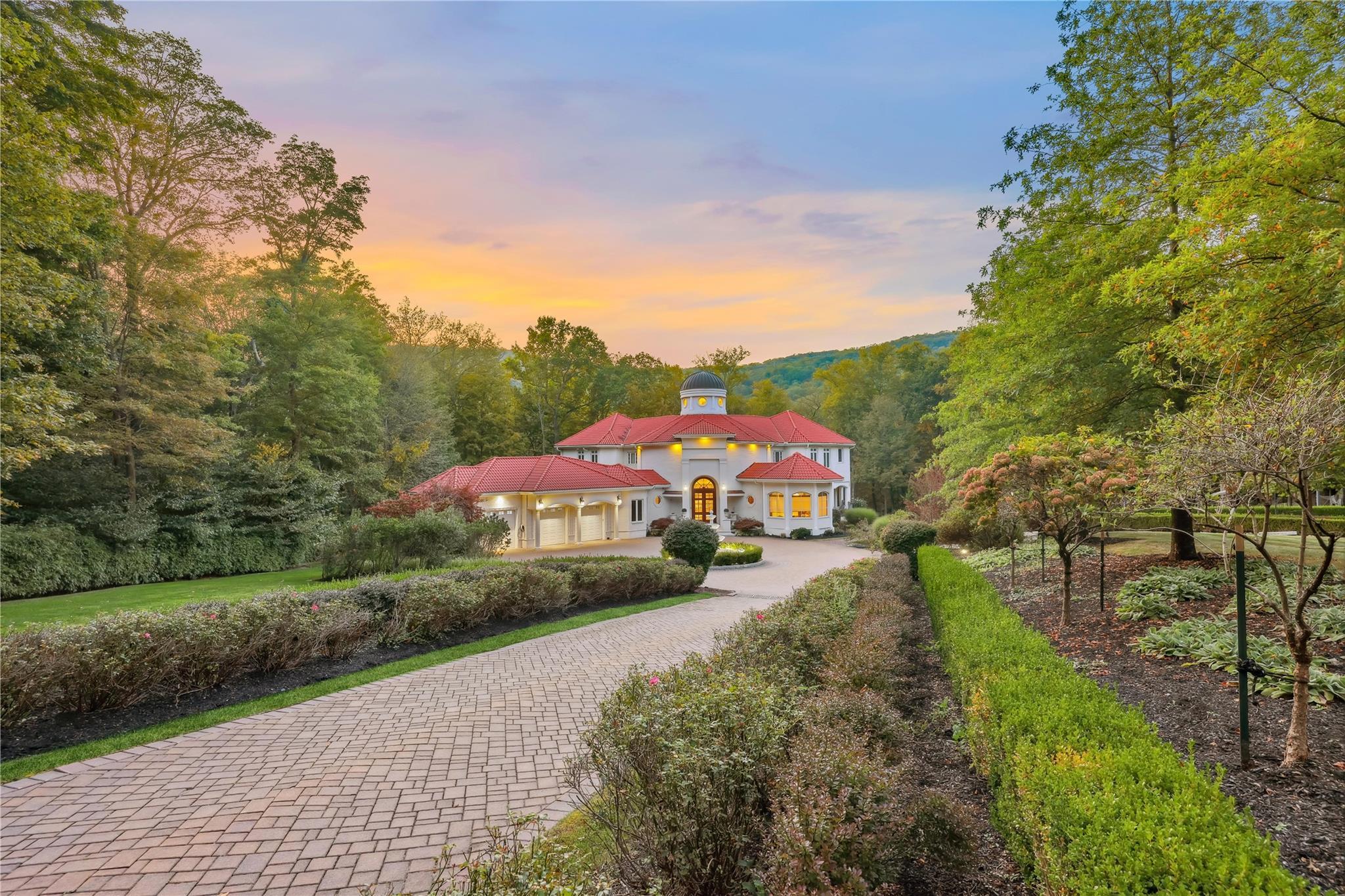 Property Photo:  652 Haverstraw Road  NY 10901 