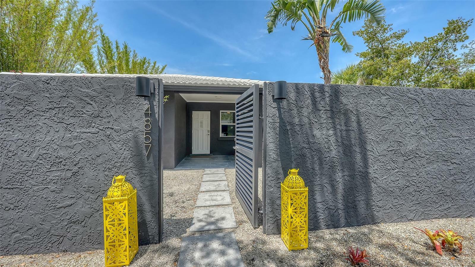 Property Photo: 4857 Stevens Drive FL 34234