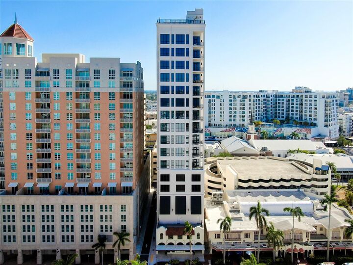 33 S Palm Avenue 1602  Sarasota FL 34236 photo