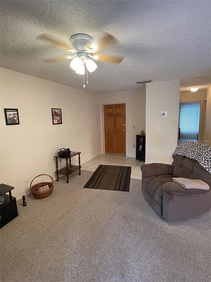 Property Photo: 2624 Hidden Lake Dr N C FL 34237