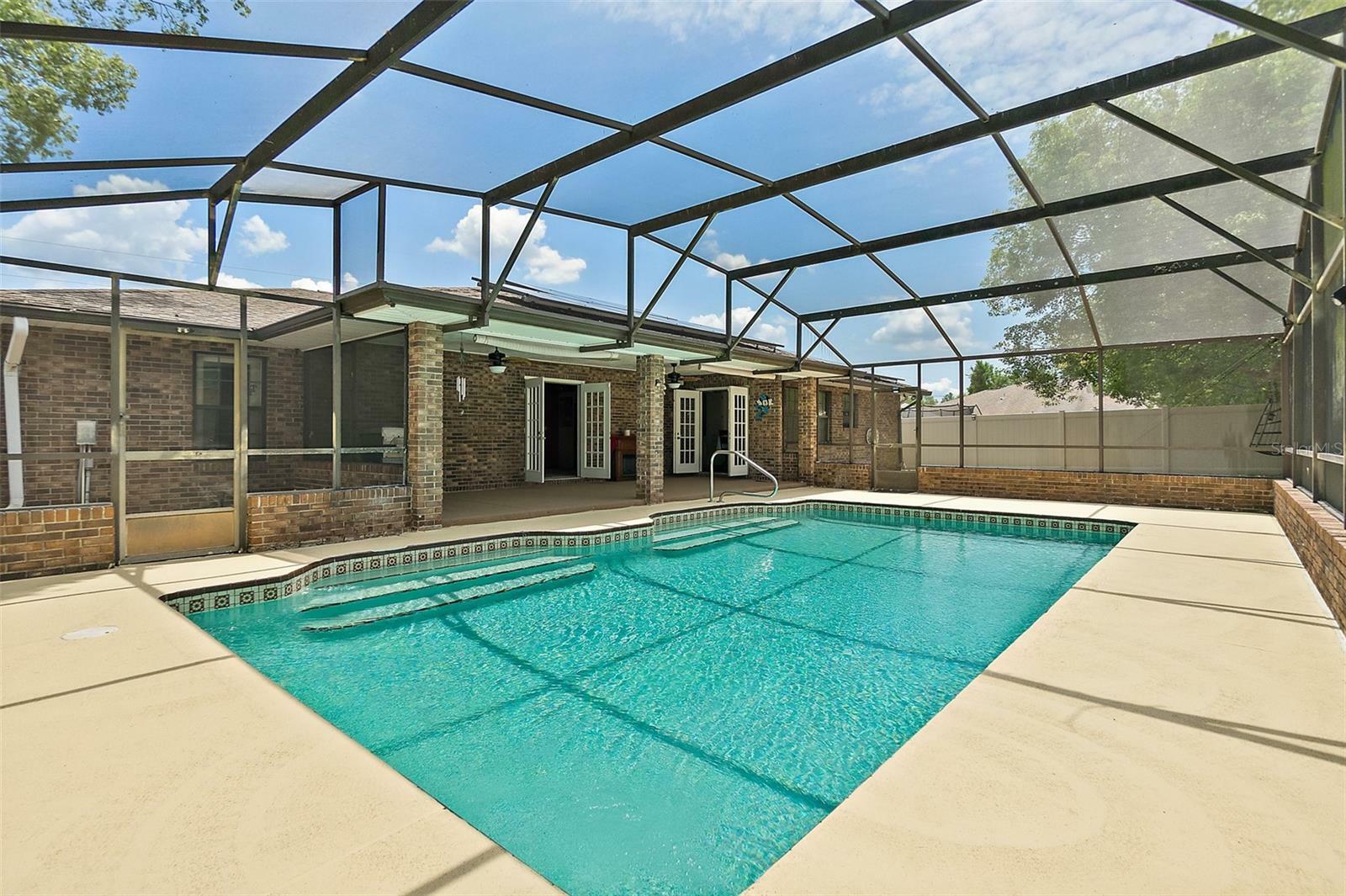 Property Photo: 2468 Scottville Avenue FL 32725