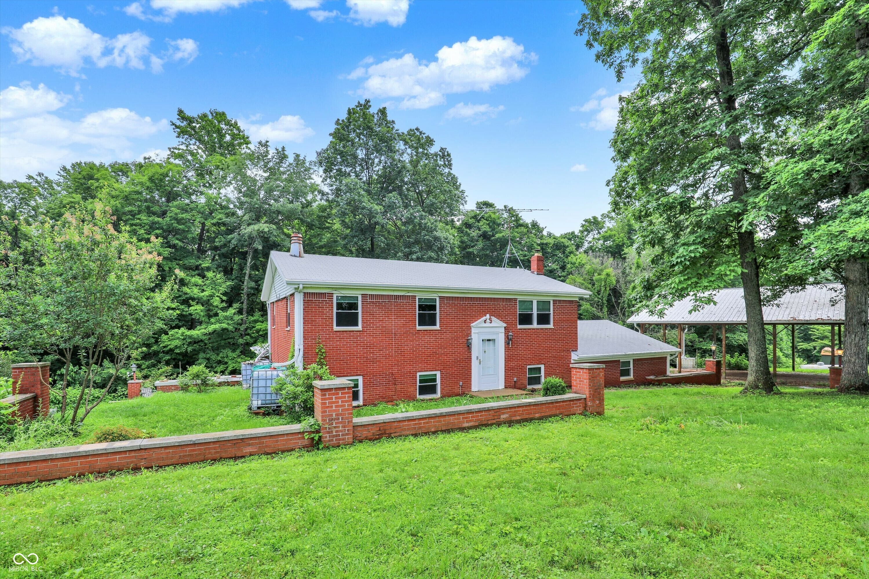 Property Photo: 6810 N Showers Road IN 47408