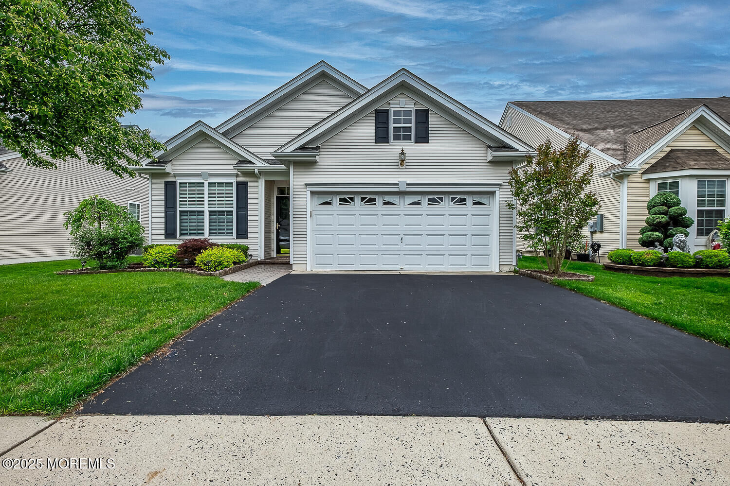 Property Photo: 16 Kingston Drive NJ 08527