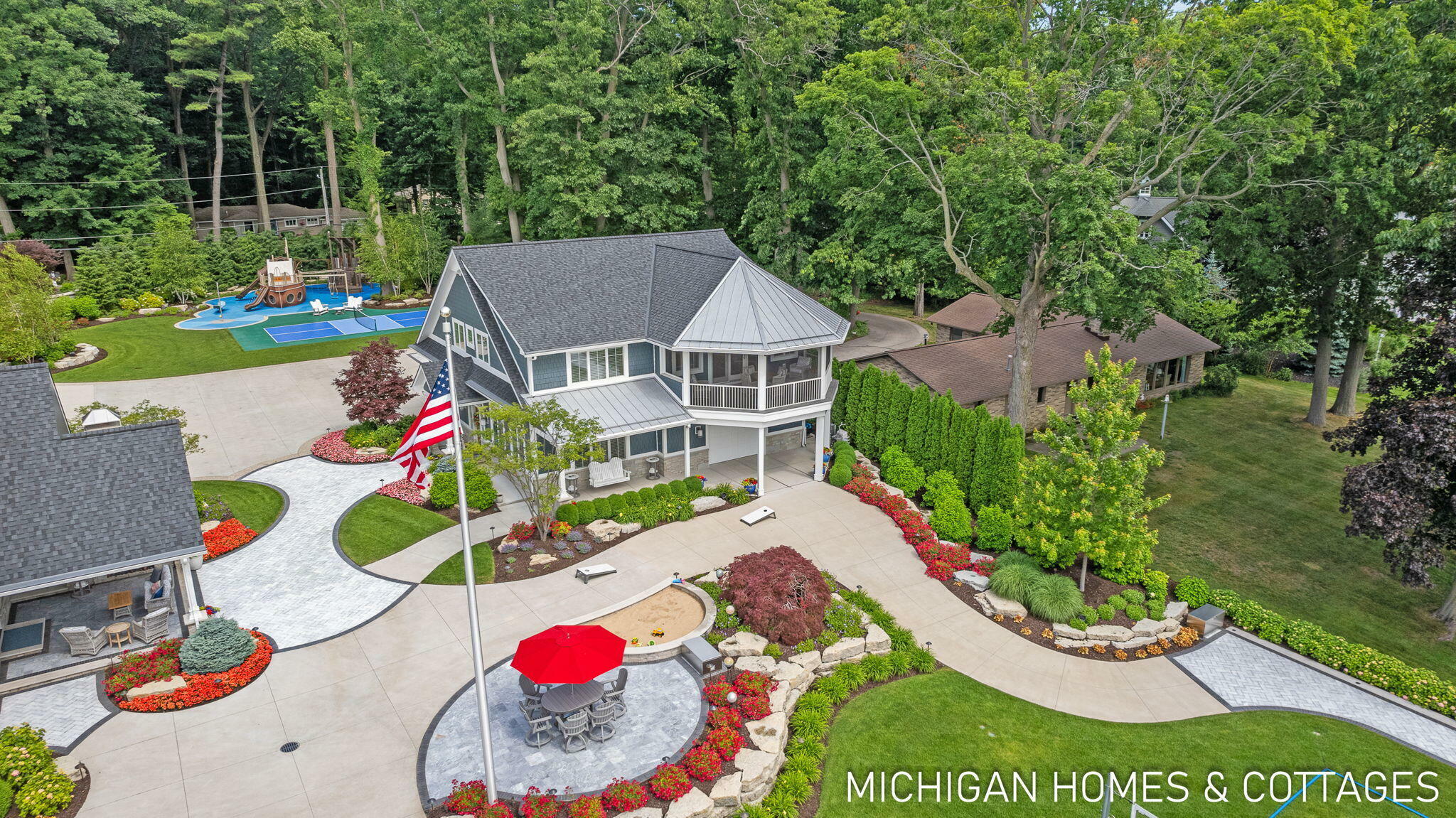 Property Photo: 229 Norwood Avenue MI 49424
