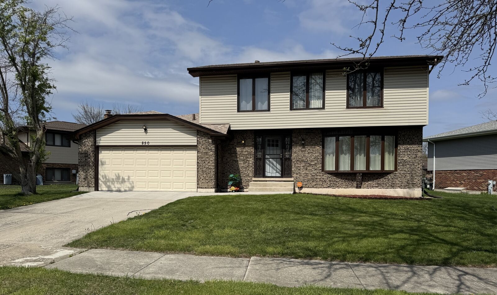 Property Photo: 850 Campus Avenue IL 60443