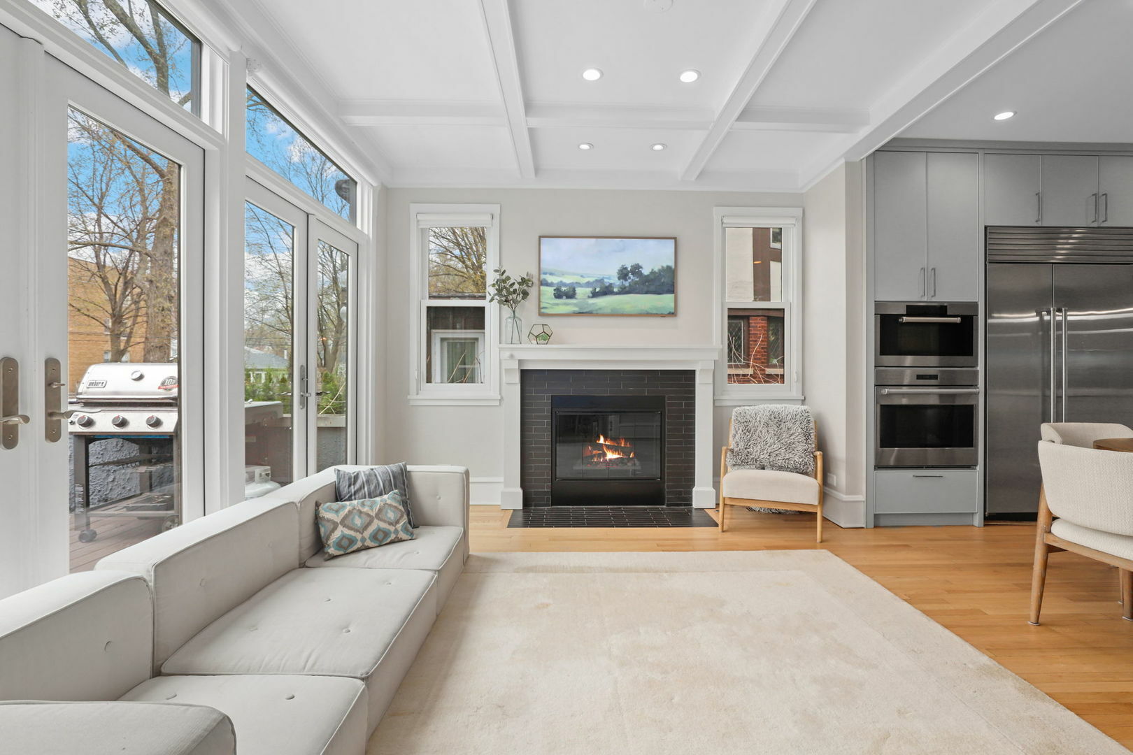 Property Photo: 2036 Orrington Avenue IL 60201