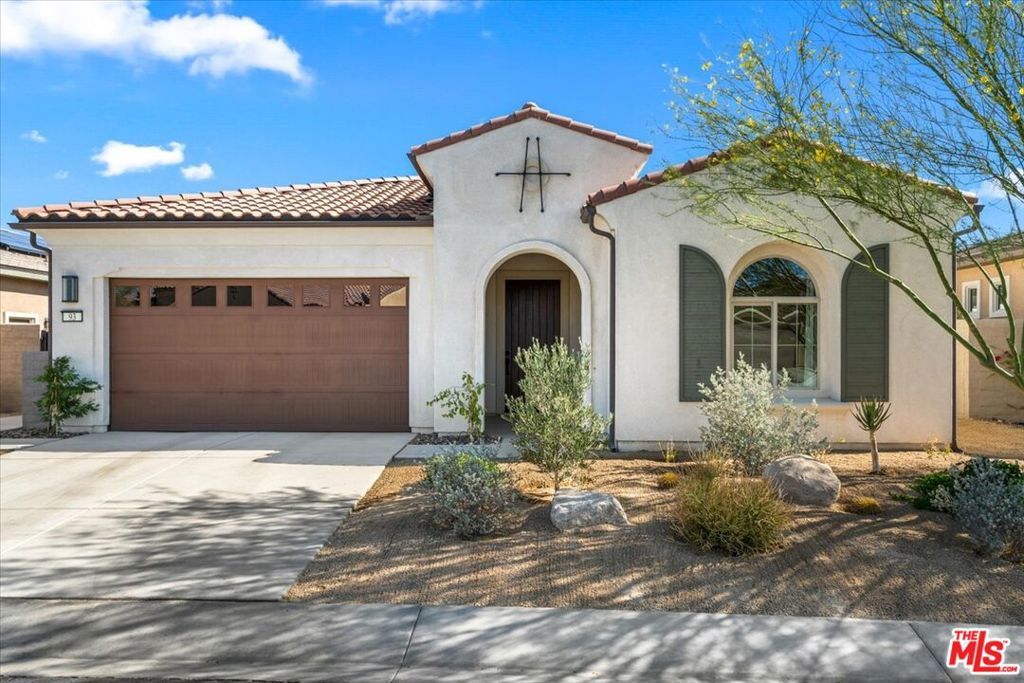 Property Photo: 93 Cabernet CA 92270