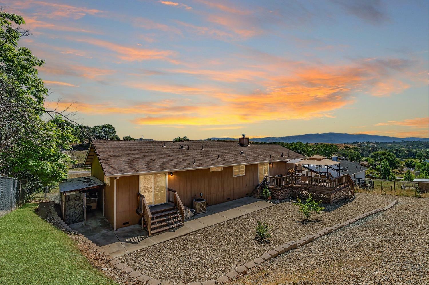 Property Photo: 3302 Crowell Lane CA 95252