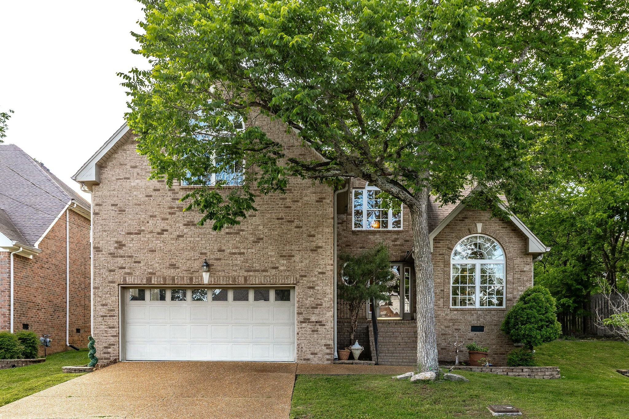 Property Photo: 813 Travis Springs Dr TN 37115