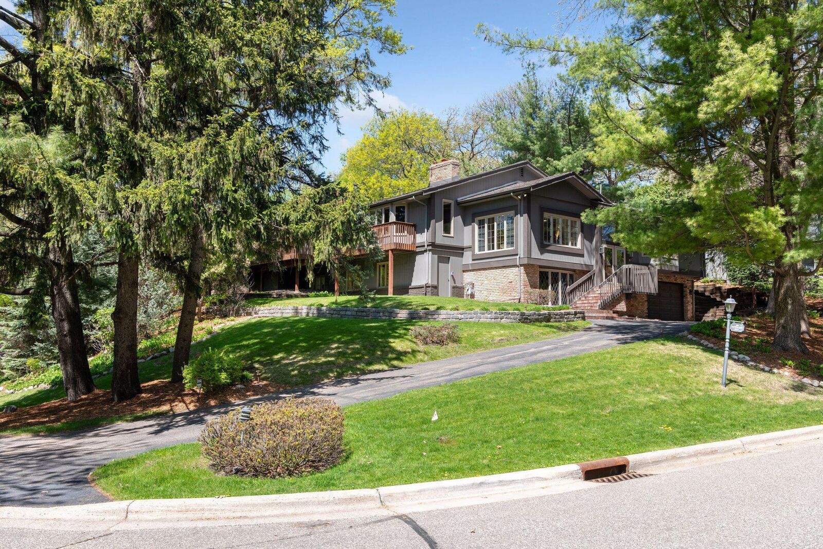 Property Photo: 508 Westwood Drive S MN 55416
