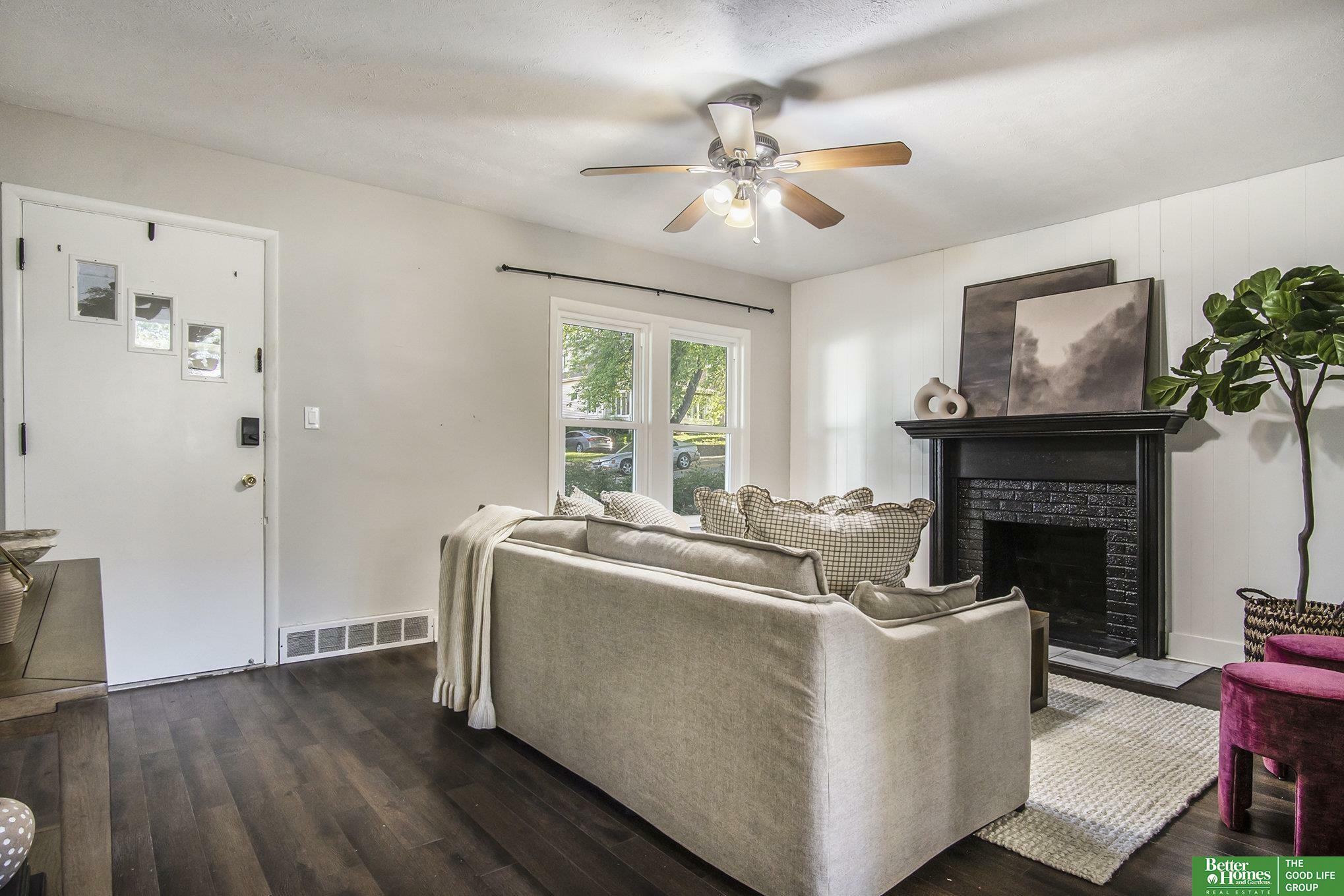 Property Photo: 4185 Chicago Street NE 68131