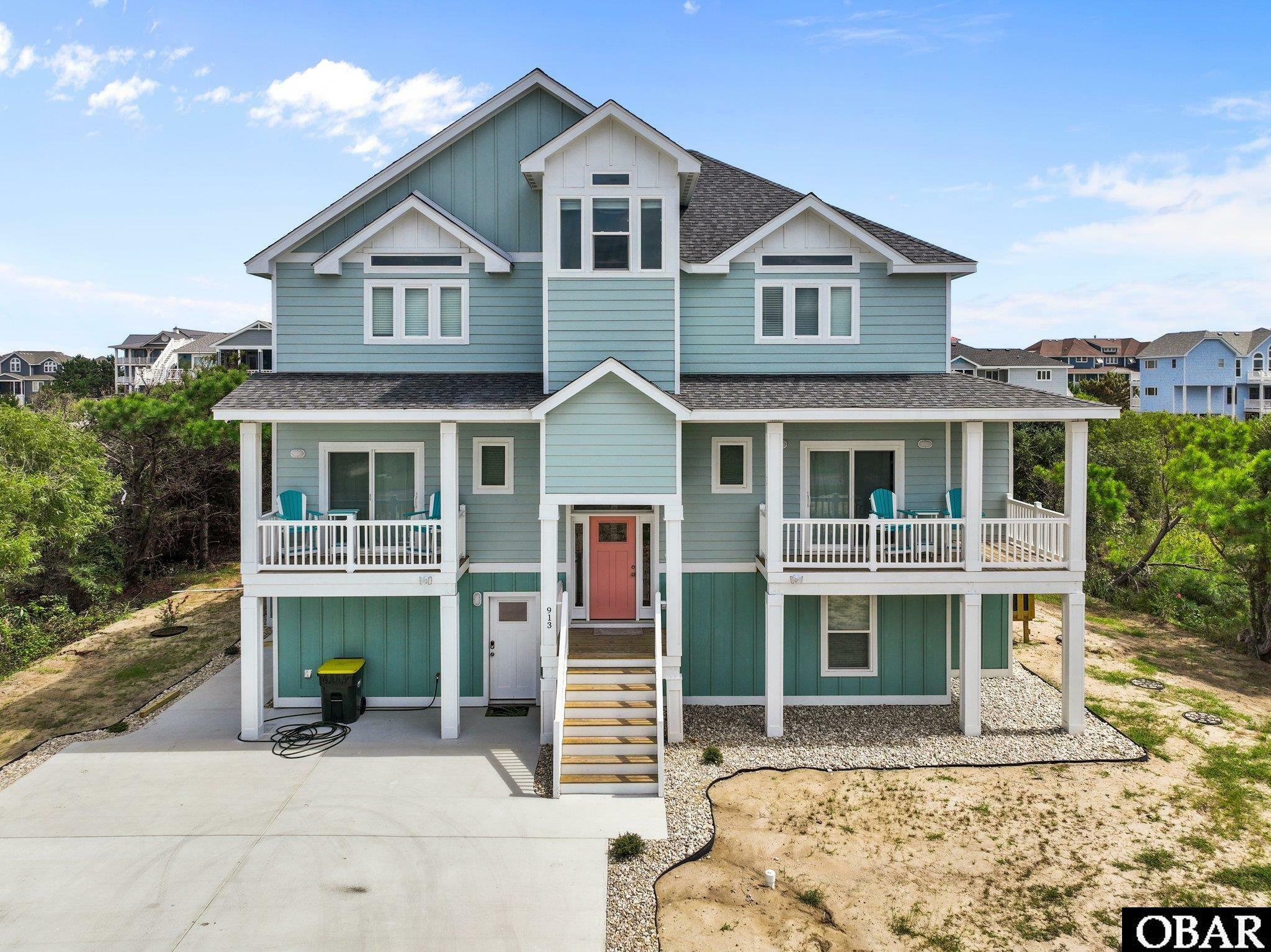 Property Photo: 913 Whalehead Drive NC 27927