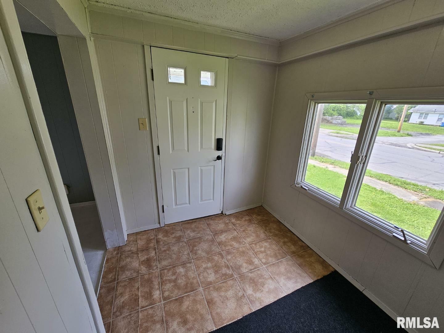 Property Photo: 2307 Perkins Avenue A IL 62864