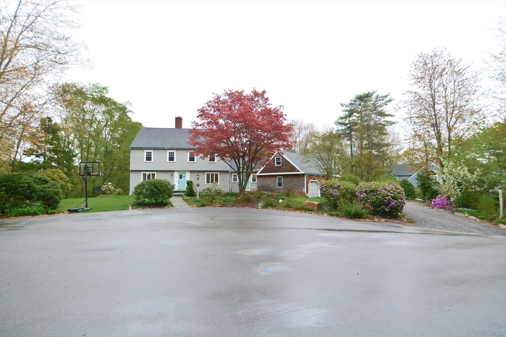 Property Photo:  5 Running Ridge Row  MA 01944 