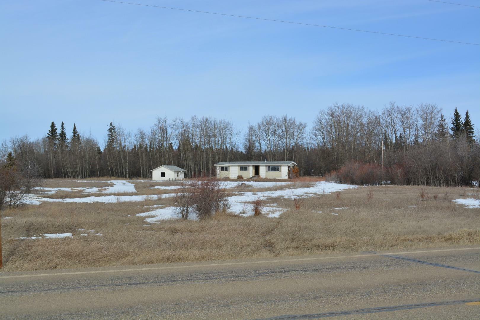 Property Photo: 81003 Range Road 205 AB T0H 2R0