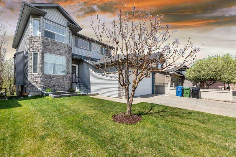 Property Photo: 115 Kincora View NW AB T3R 1M3