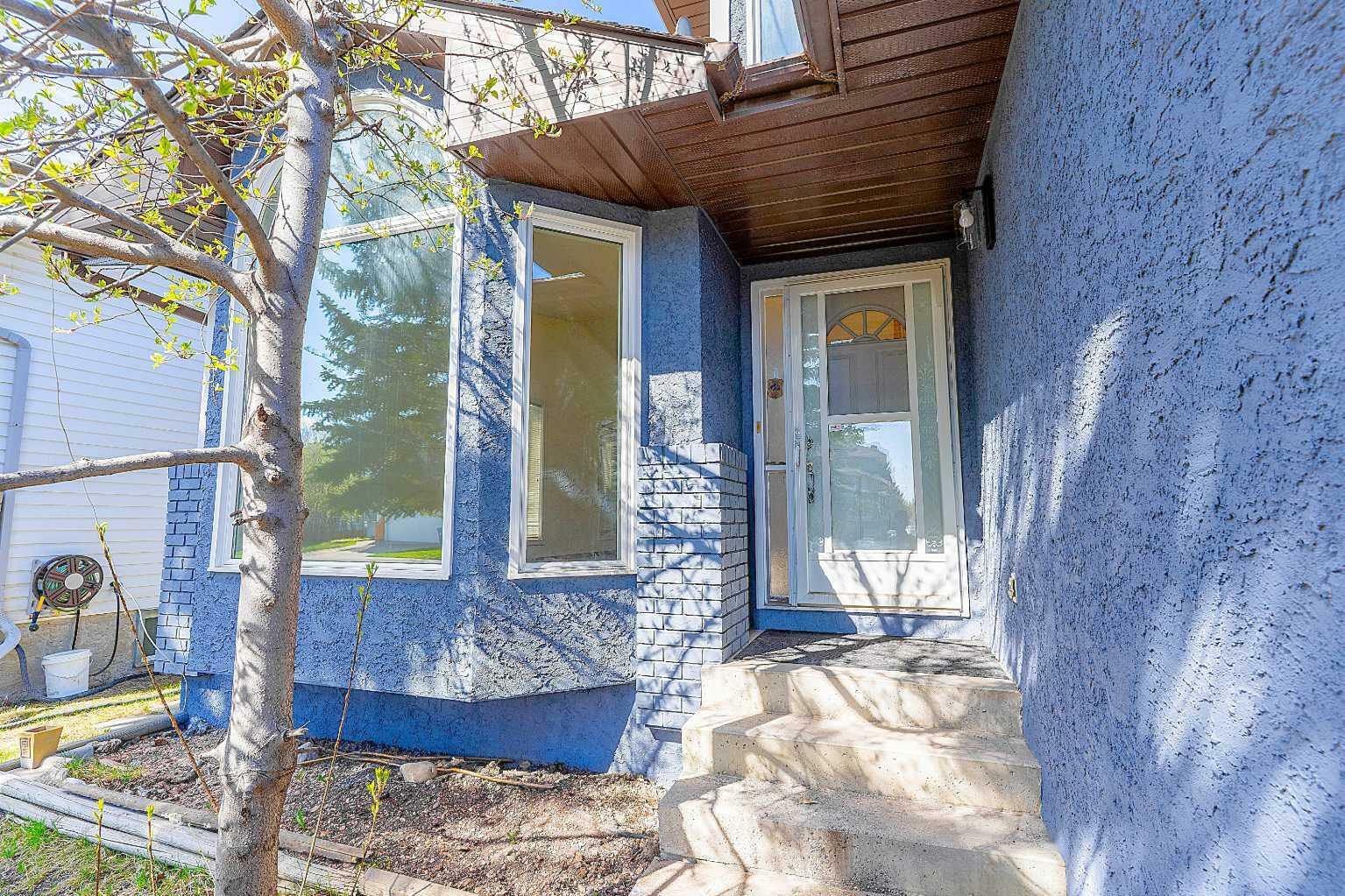 Property Photo: 266 Edgepark Way NW AB T3A 4S7