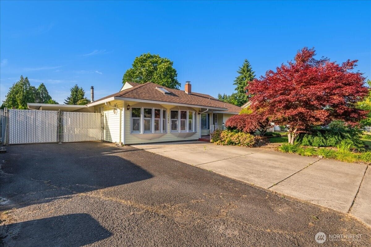 Property Photo:  12608 SE McGillivray Boulevard  WA 98683 