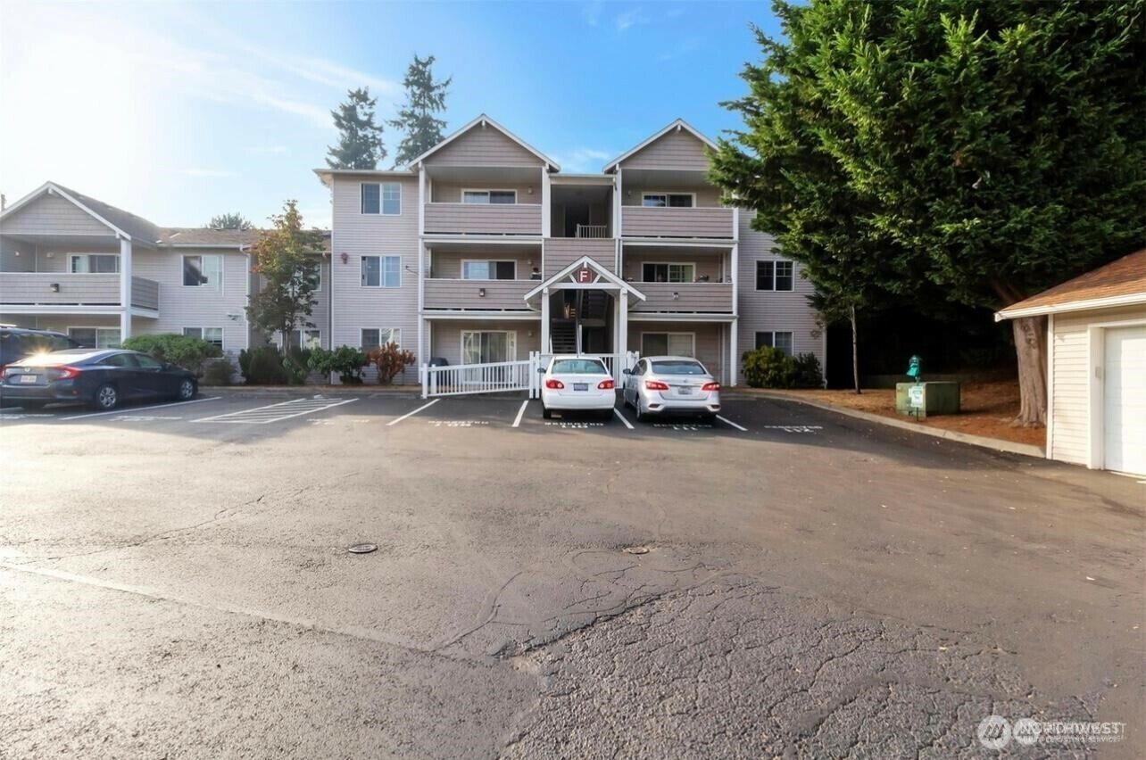 1001 W Casino Road F305  Everett WA 98204 photo