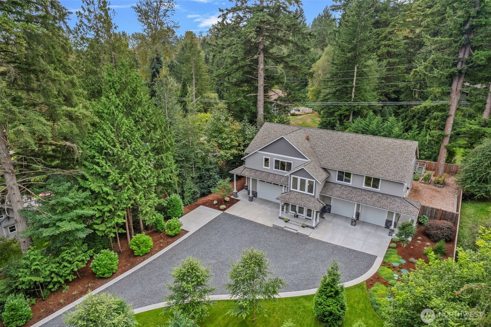 Property Photo: 13321 Avondale Road NE WA 98072
