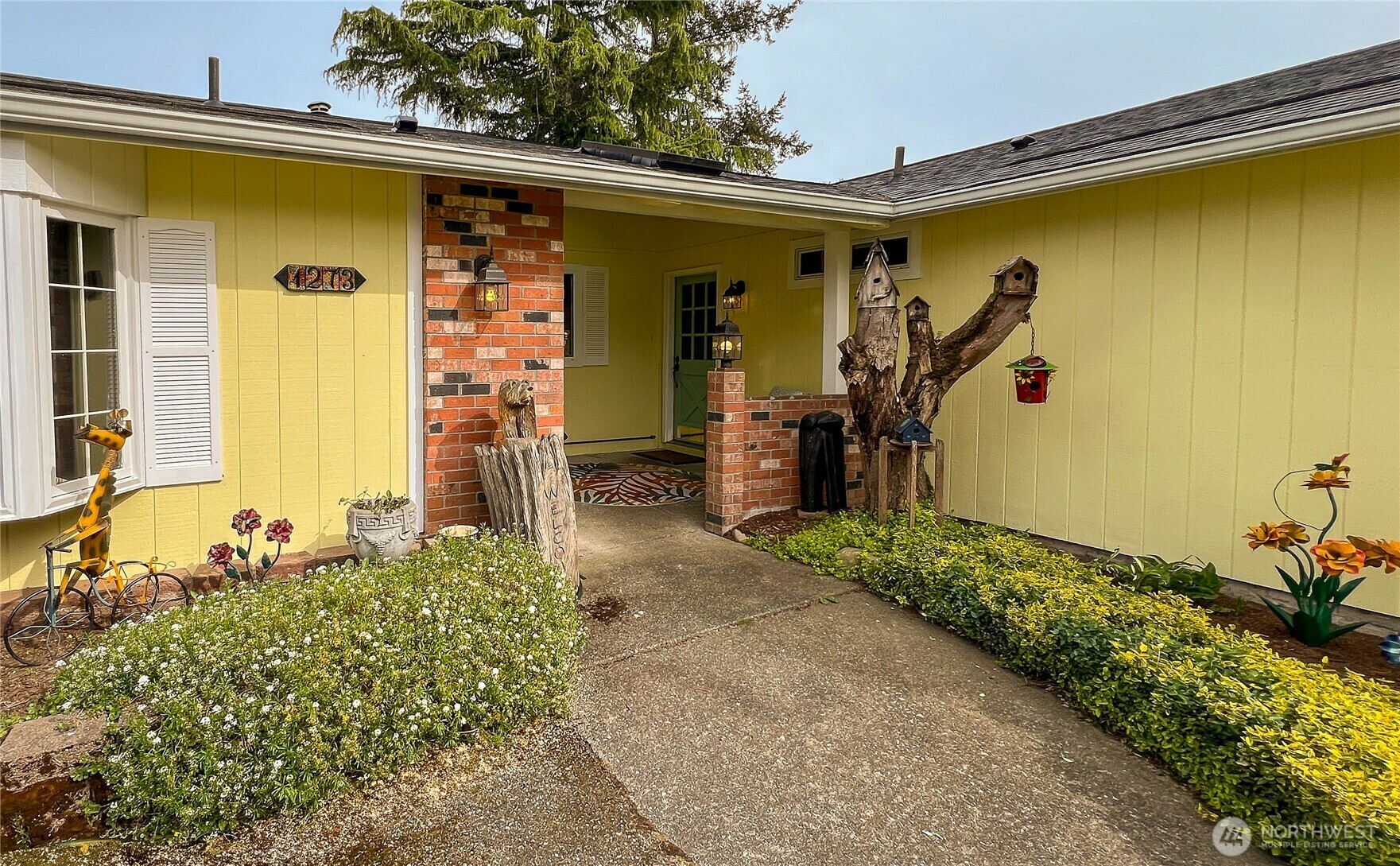 Property Photo: 1273 Vista Circle WA 98264