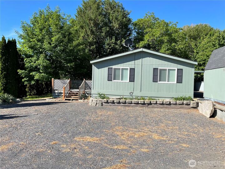 Property Photo:  2285 SW Basin Street 2  WA 98823 