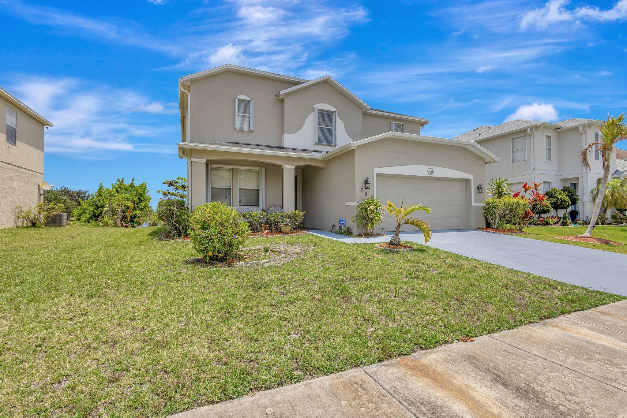 Property Photo: 700 Carriage Lake Way FL 32968