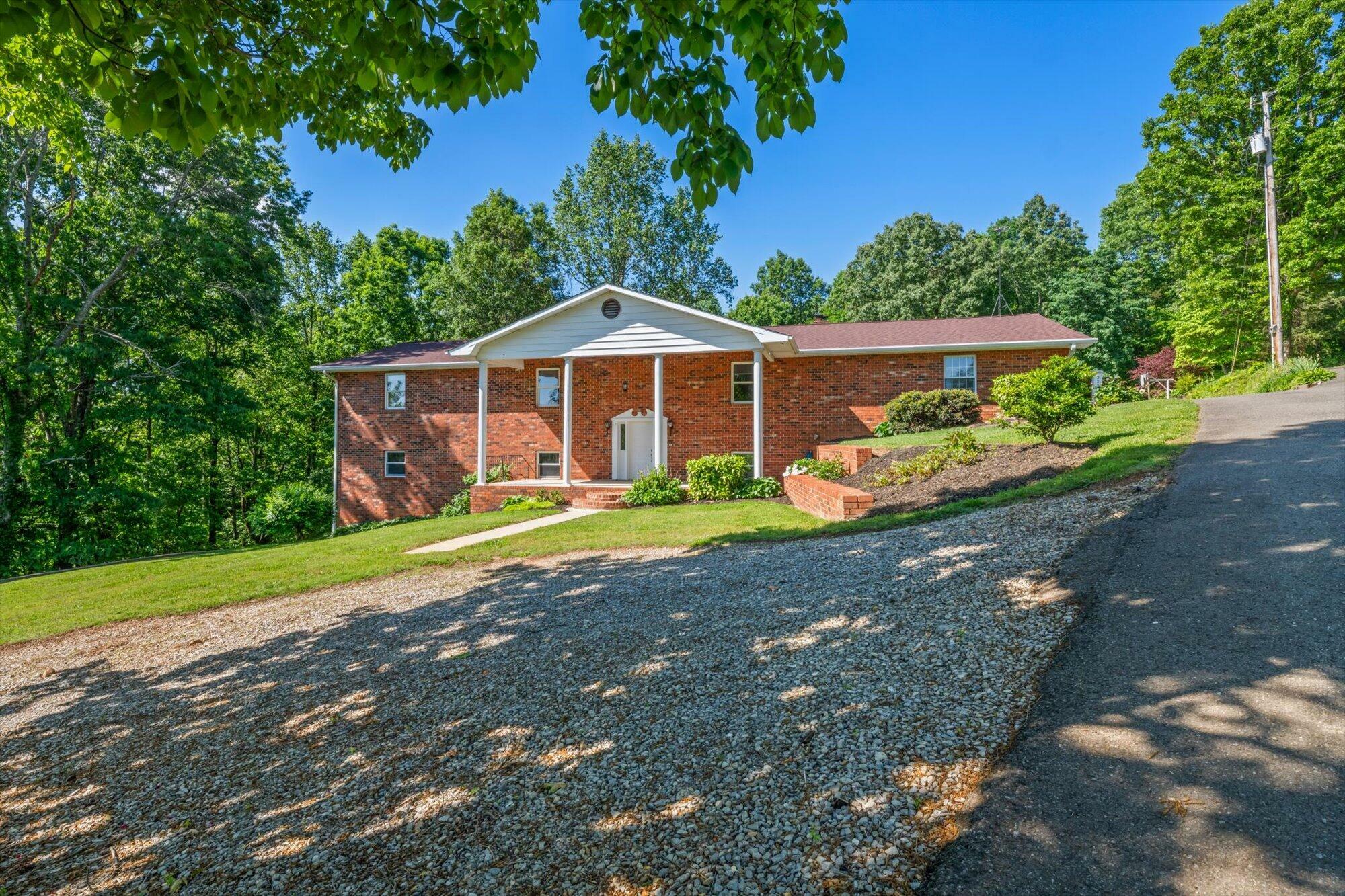 Property Photo: 322 County Road 436 TN 37303