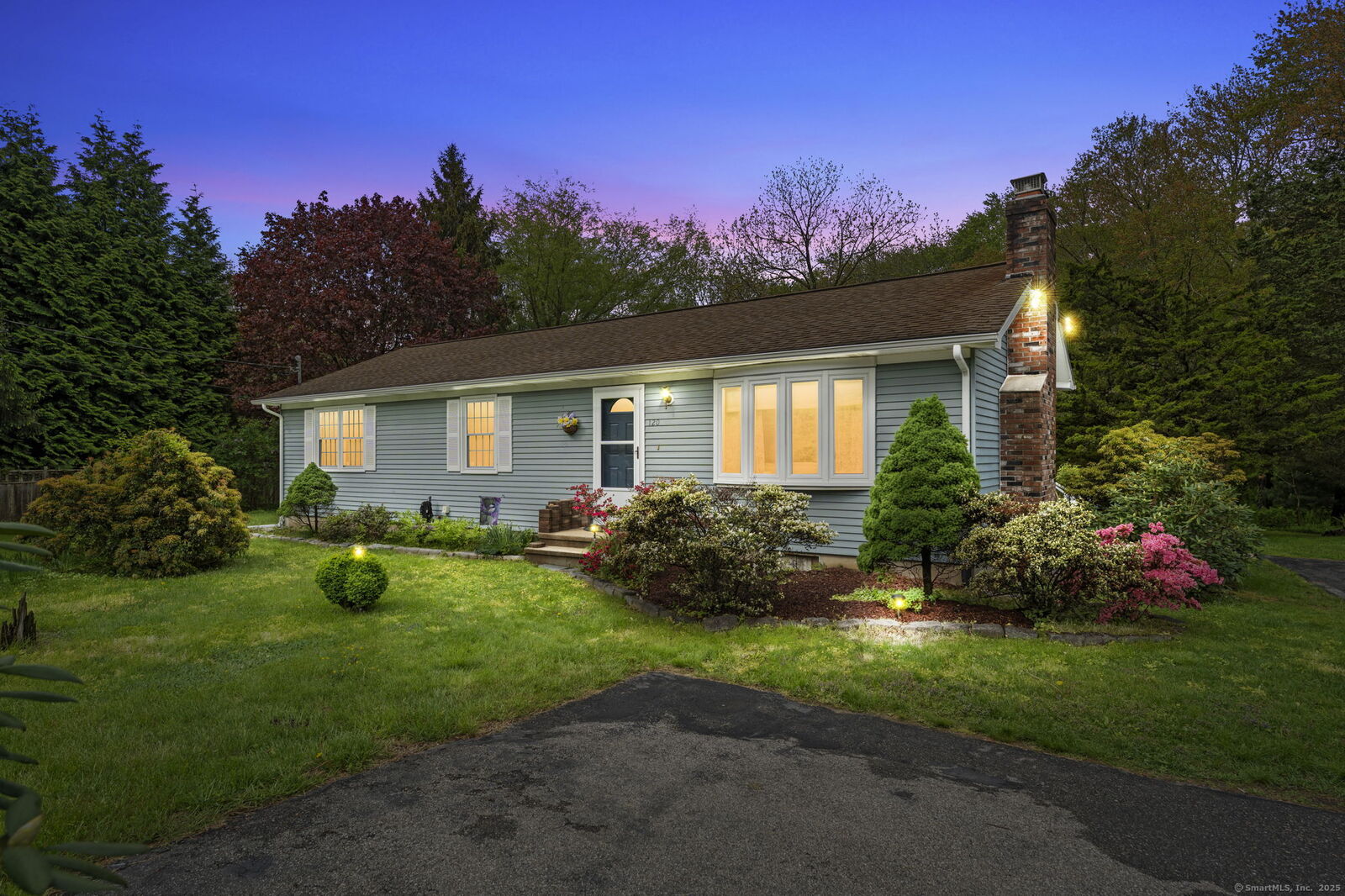 Property Photo:  120 East Pattagansett Road  CT 06357 