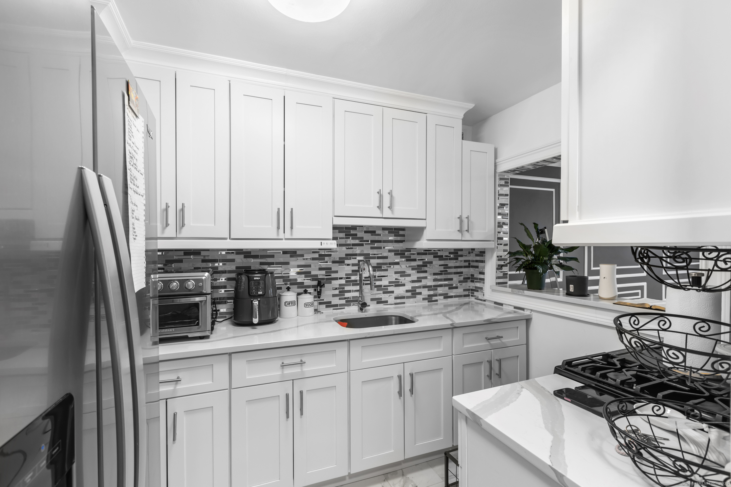 Property Photo: 2370 North Avenue 12G CT 06604