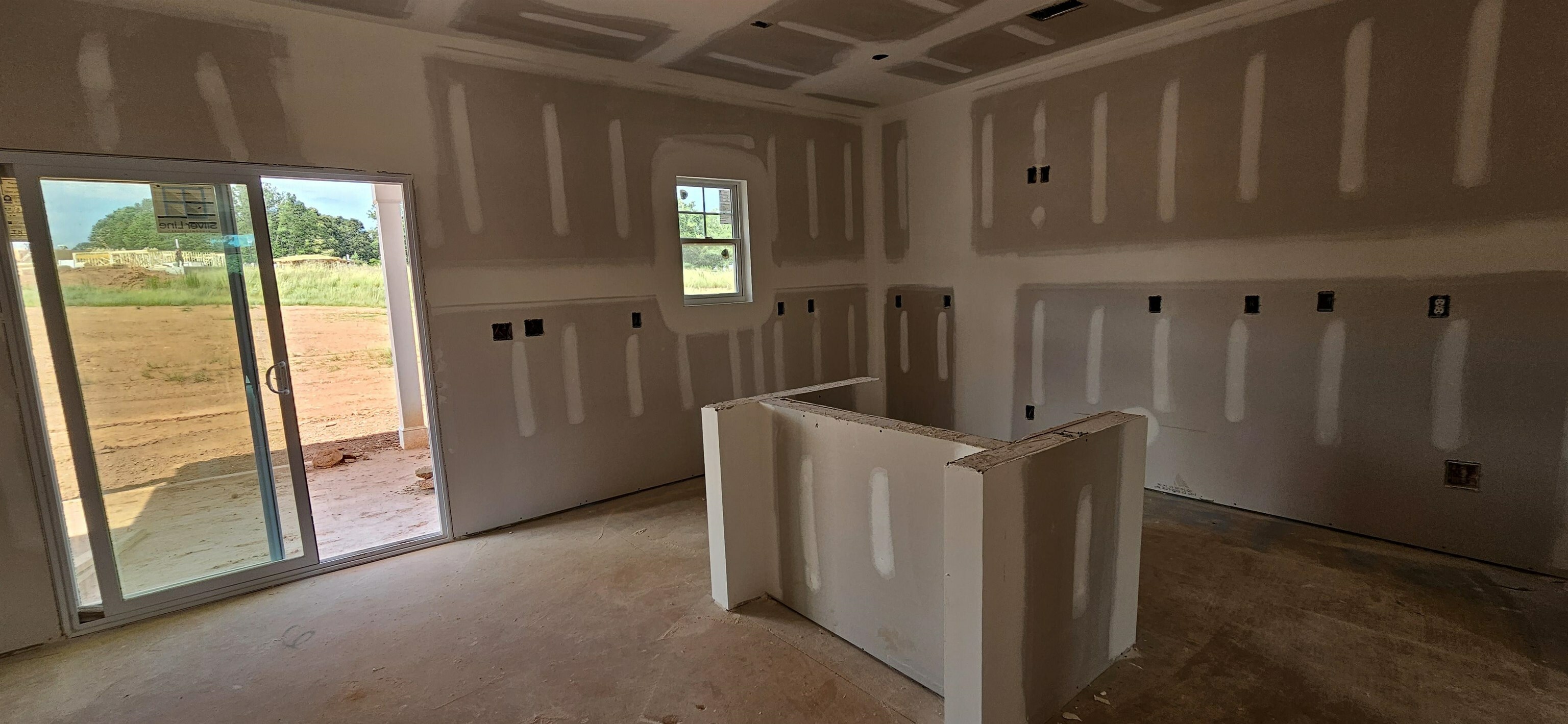 Property Photo: 605 Hemsford Drive SC 29605
