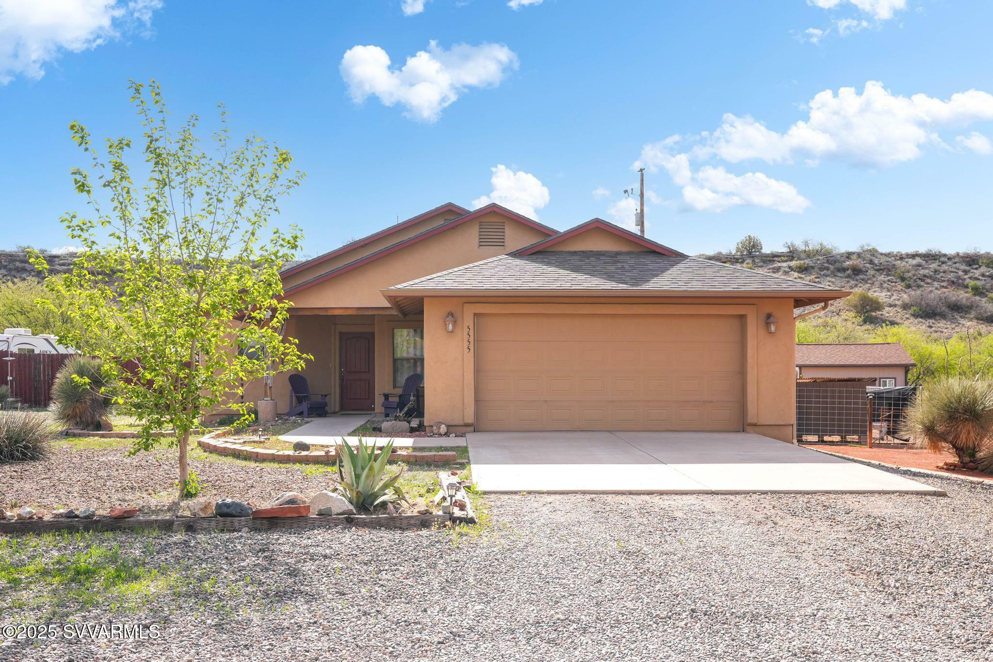 Property Photo: 5555 N Barbara Lane AZ 86335