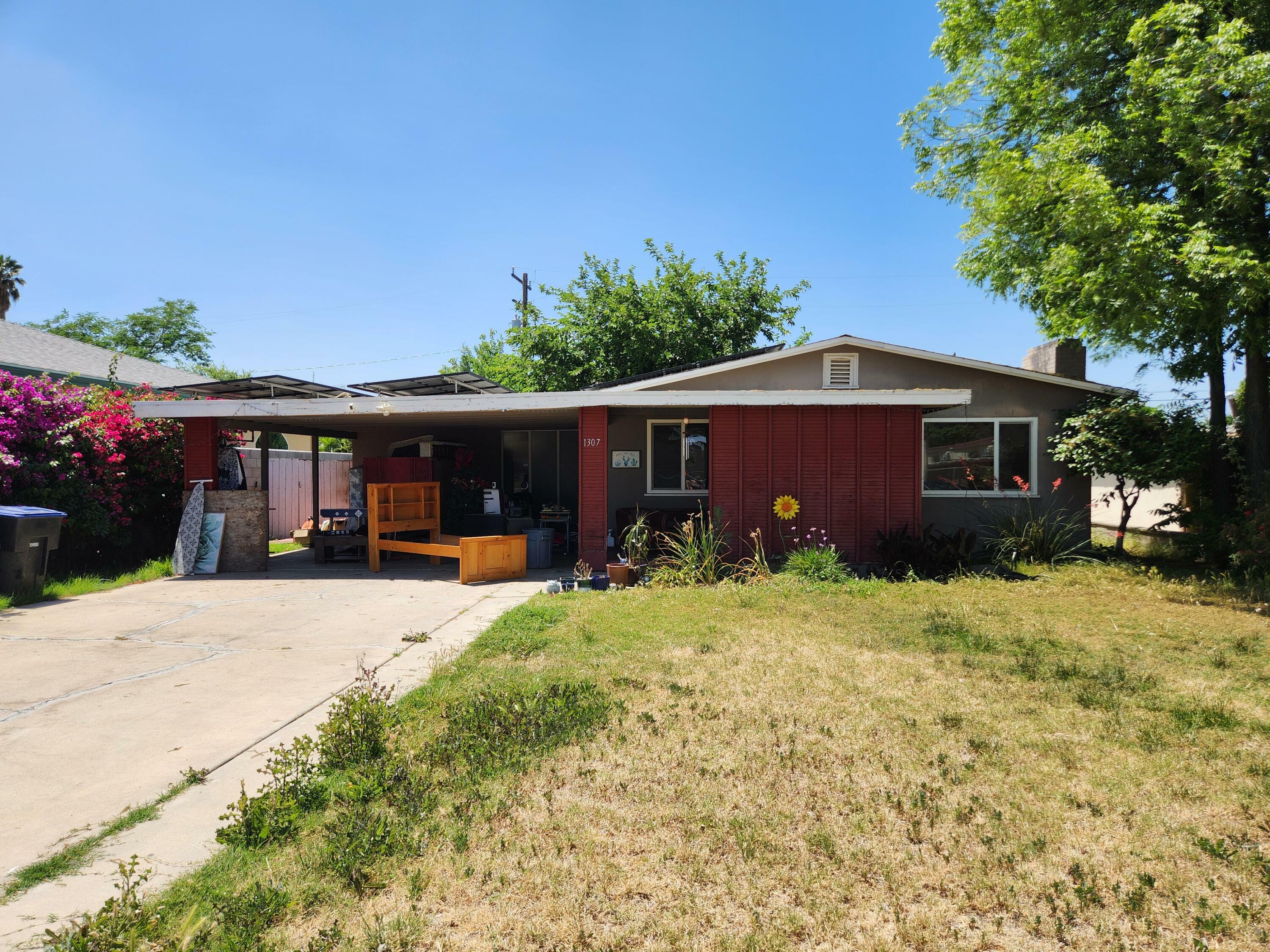 1307 S Divisadero Street  Visalia CA 93277 photo
