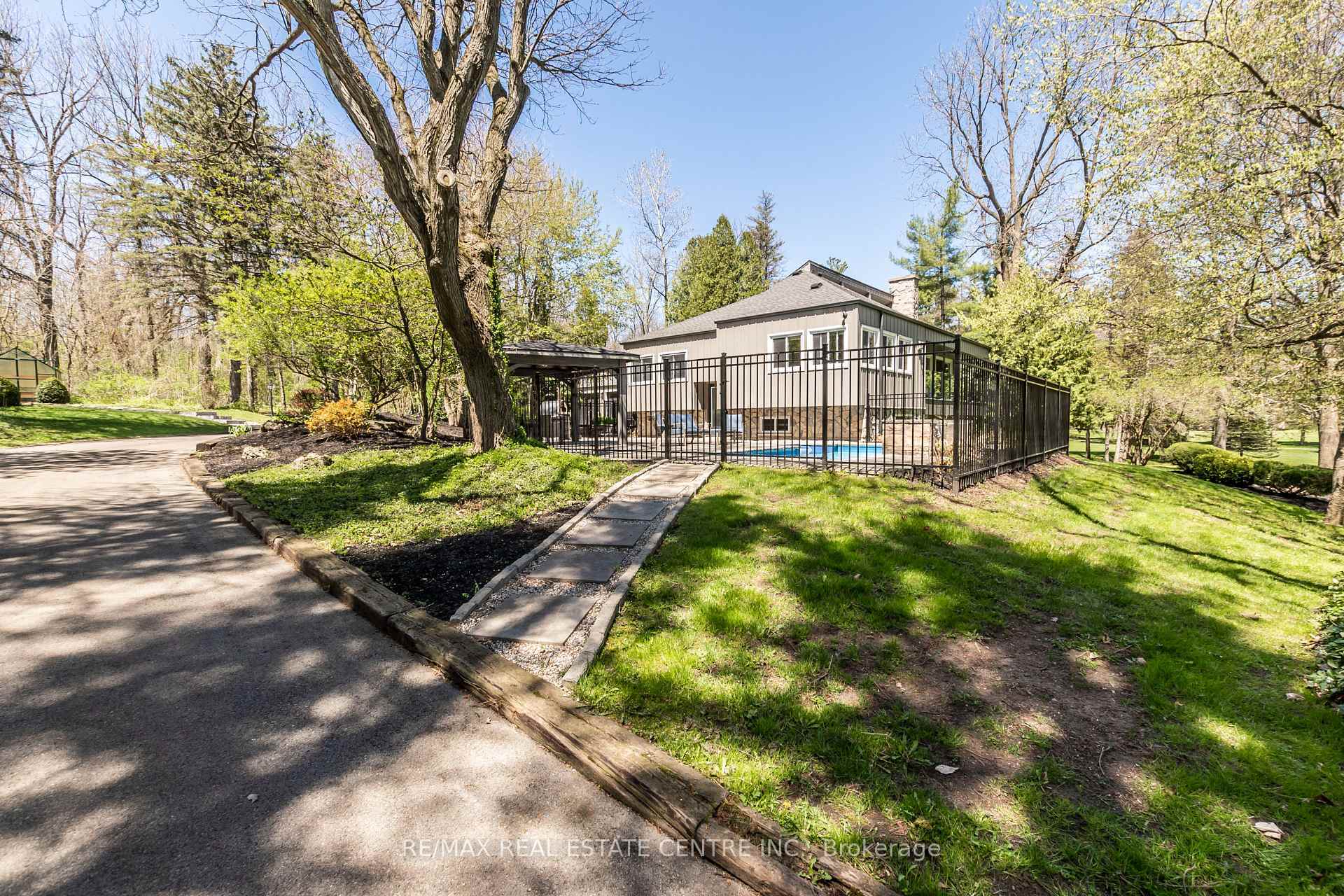 Property Photo: 6353 McNiven Road ON L7P 0K1