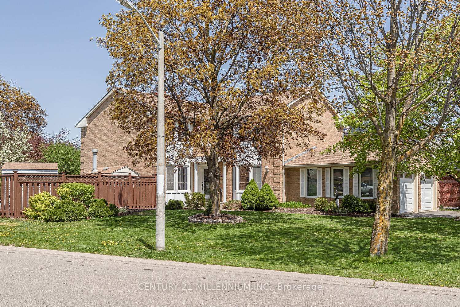 Property Photo: 82 Leander Street ON L6S 3M7