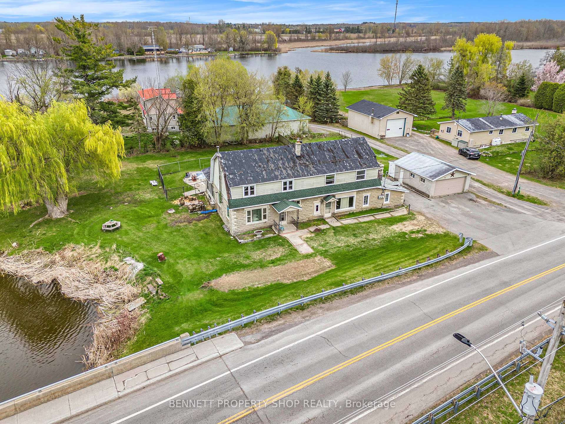 Property Photo: 6763 Rideau Valley Drive S ON K0A 2E0