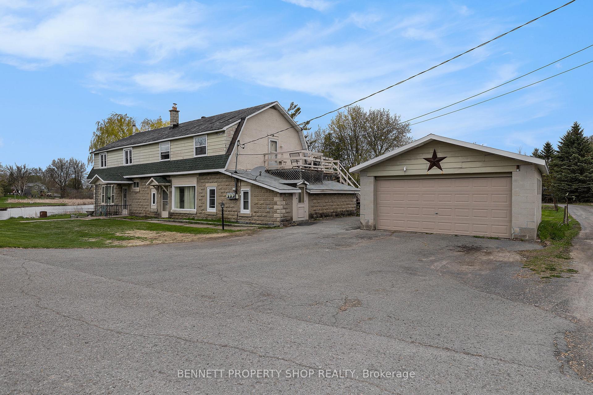 Property Photo: 6763 Rideau Valley Drive S ON K0A 2E0