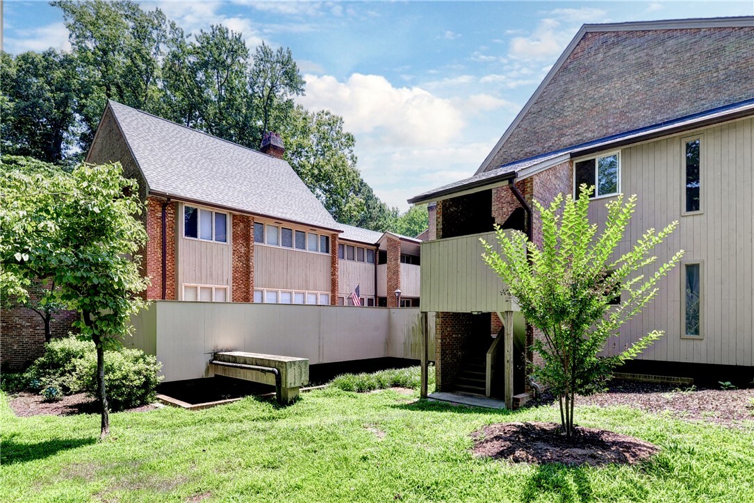 Property Photo:  376 Merrimac Trail 211  VA 23185 