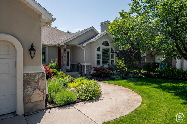 Property Photo:  6721 S Costa Cv E  UT 84121 