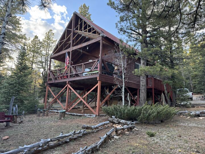 Property Photo: 1145 Doe Trail UT 84762