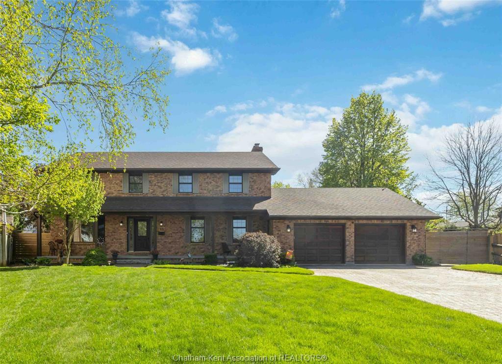 Property Photo: 13 Sylvan Court ON N8A 5B2